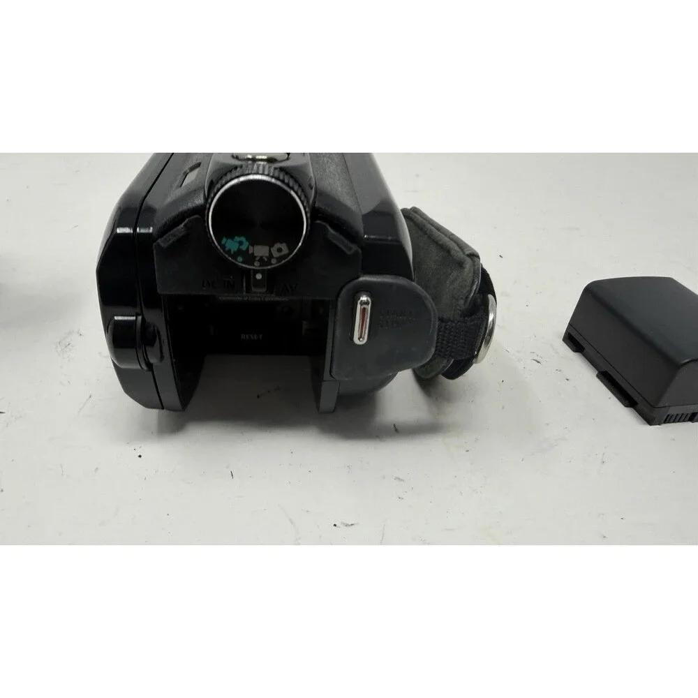 Canon Vixia HF S10 32 GB Camcorder - Black 8.0MP 10X Optical Zoom 2.6